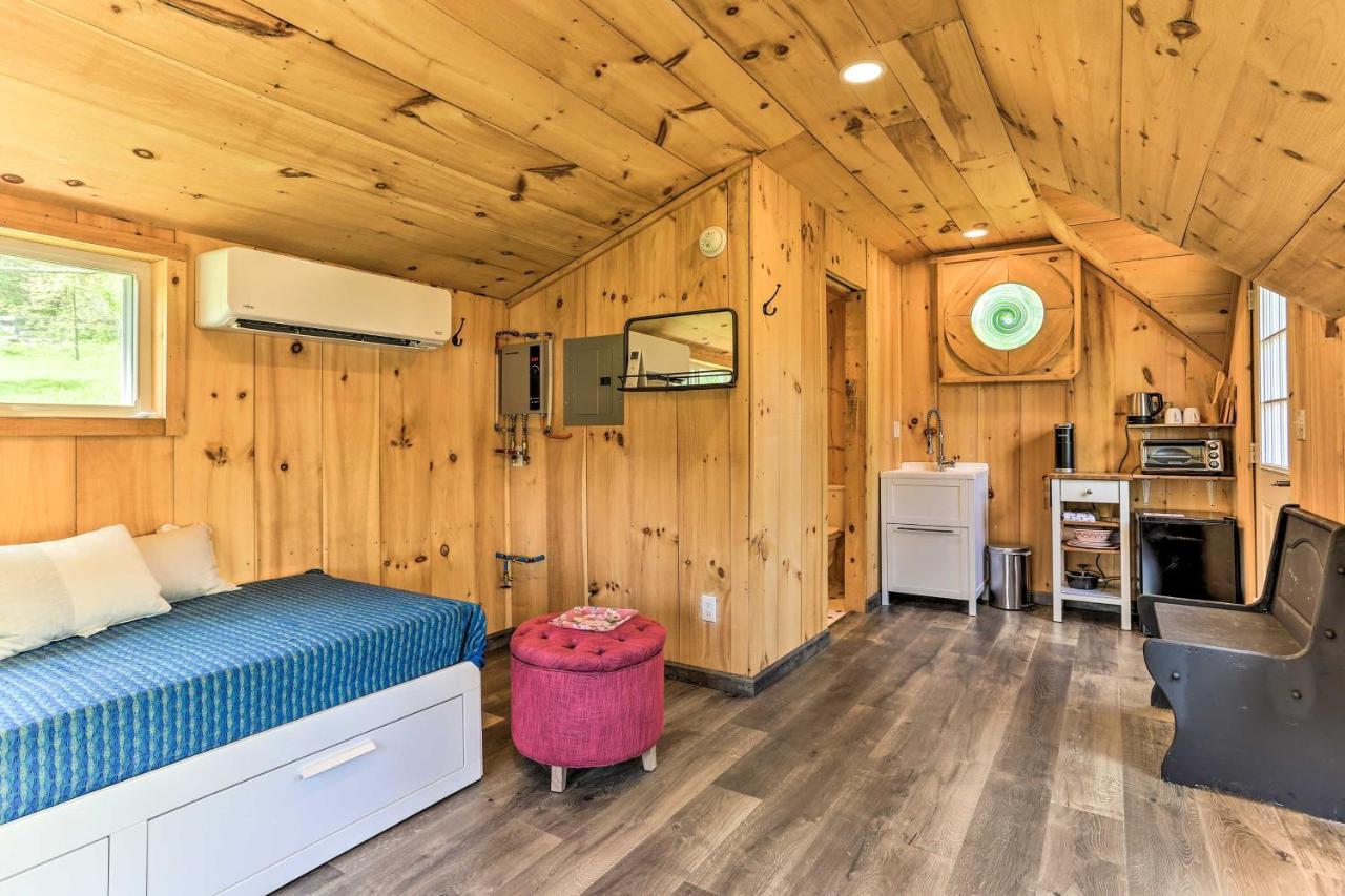 Cozy Upstate Studio With Walkill River Views! Нью-Палц Экстерьер фото